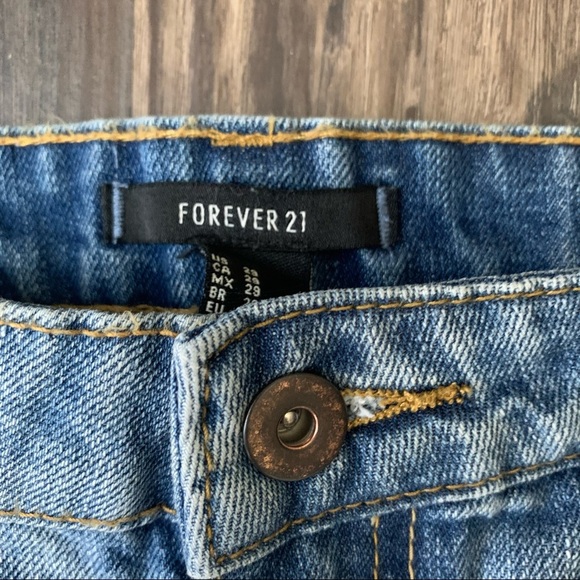 Forever 21 NWT Jean Shorts - Picture 4 of 11